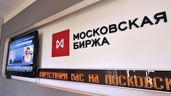 Индексы РТС и Мосбиржи 16 июля выросли до 1,08%