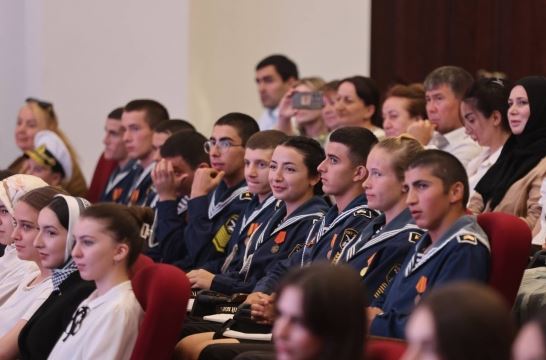 В Дагестане 22 выпускникам, получившим высокие результаты на экзаменах, вручат премии